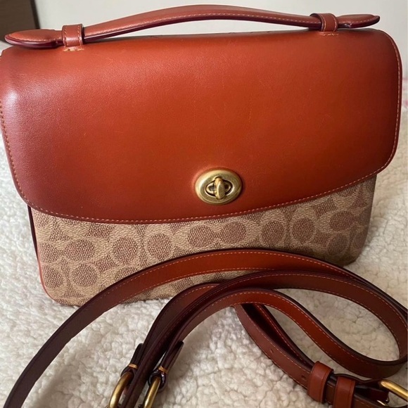 Coach Cassie Crossbody - Picture 3 of 6